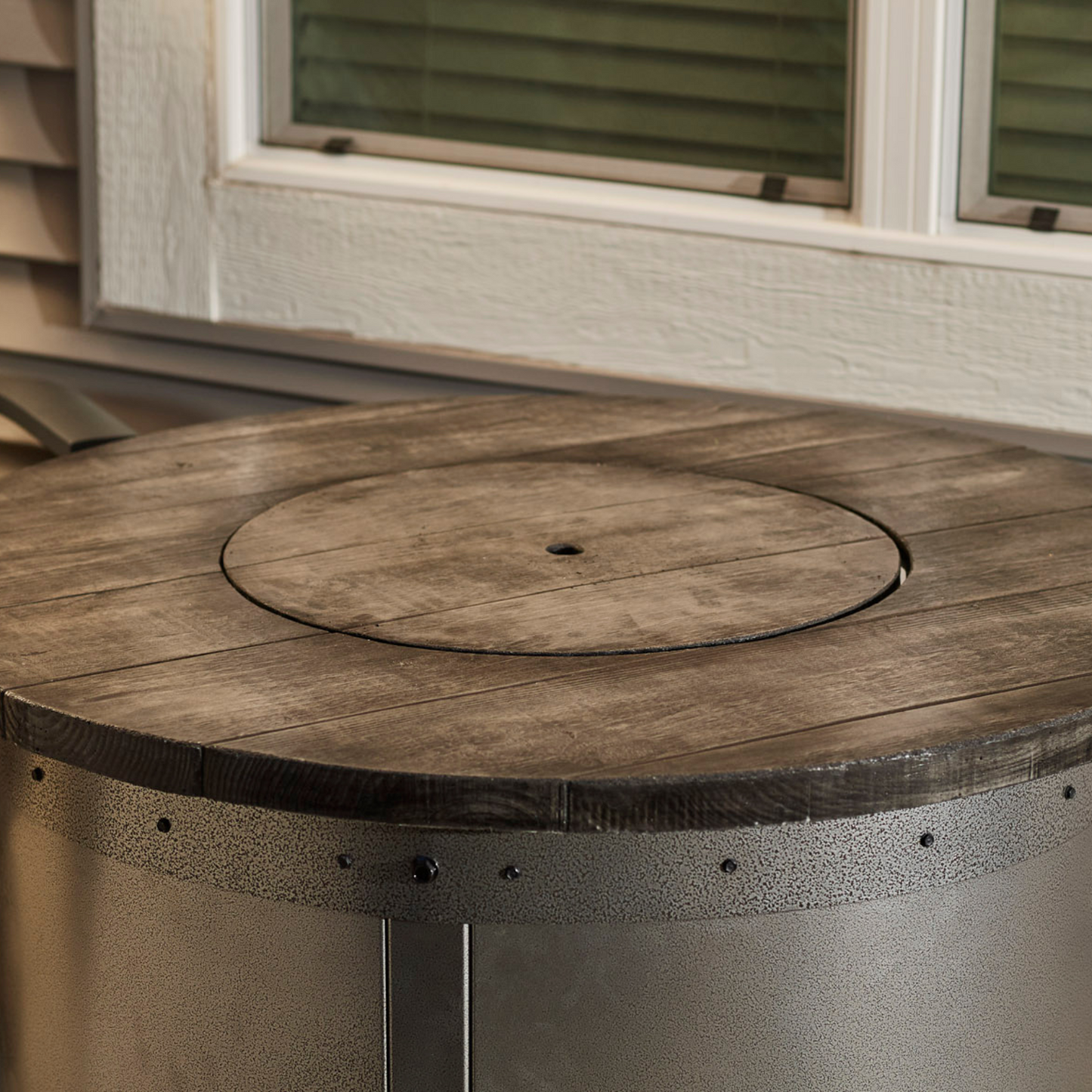 EDISON - Round Gas Fire Pit Table